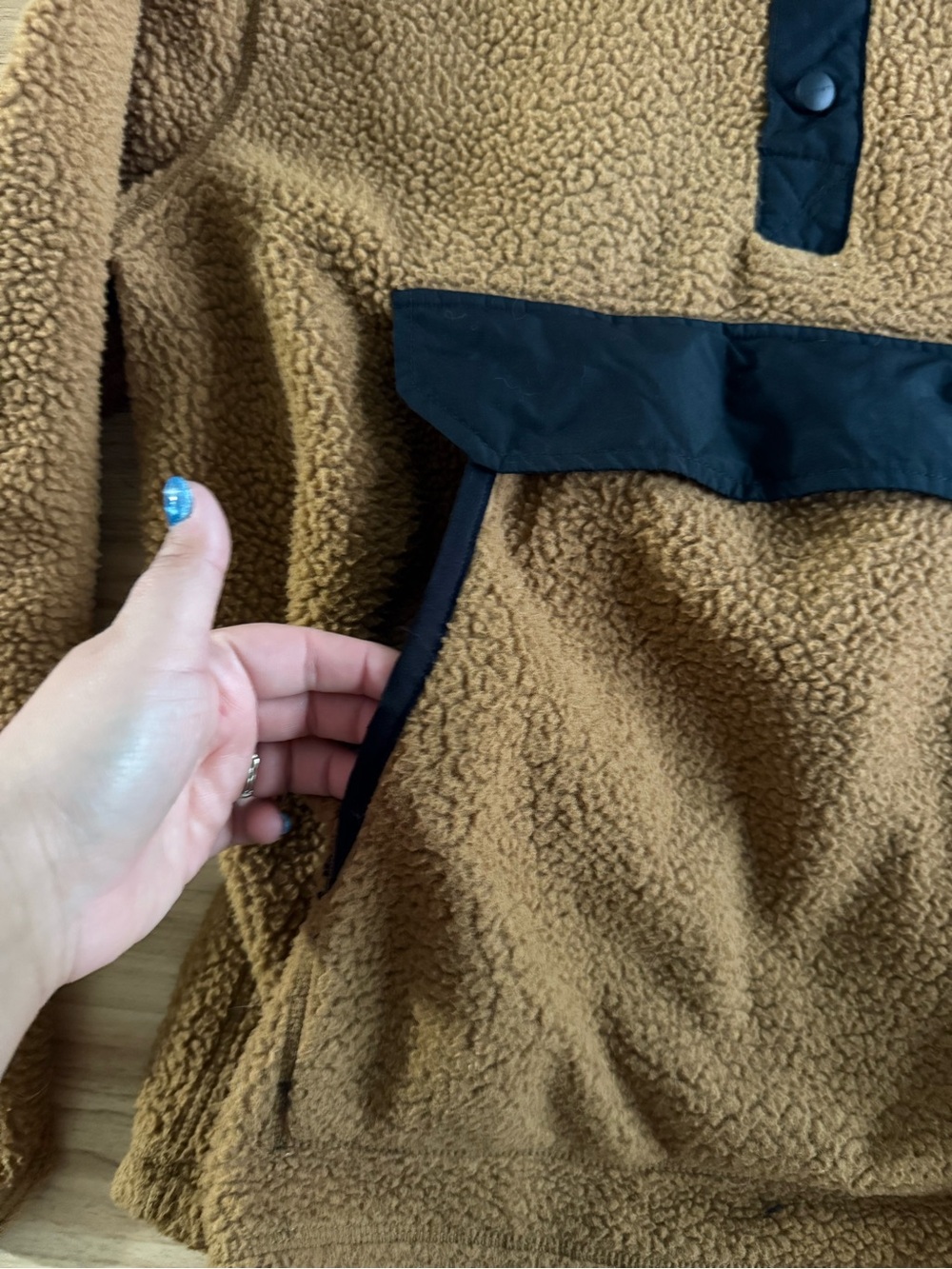 Carhartt Women's Brown and Black Sherpa Pullover Jacket - Picture 2 of 5